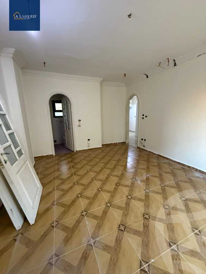 https://aqarmap.com.eg/en/listing/6043872-for-sale-cairo-6th-of-october-el-ahyaa-neighborhood-3rd-street-6