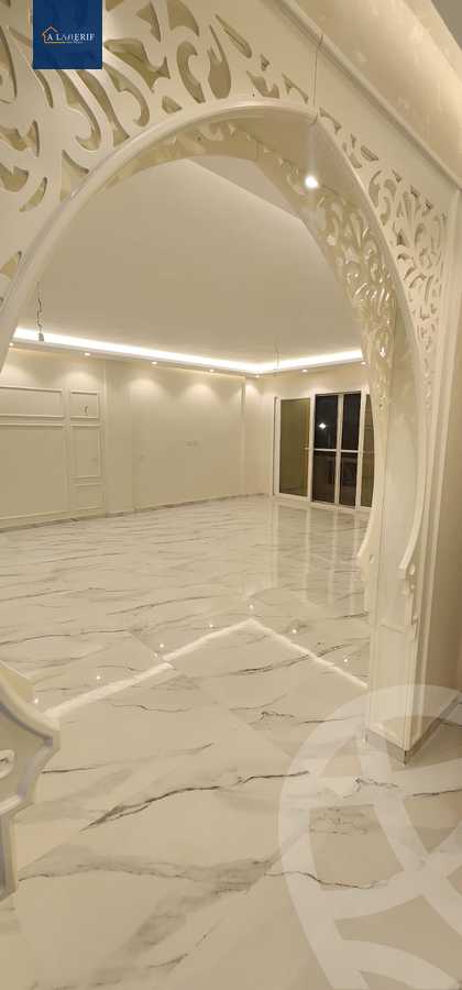 https://aqarmap.com.eg/ar/listing/6069405-for-sale-cairo-6th-of-october-compounds-family-land