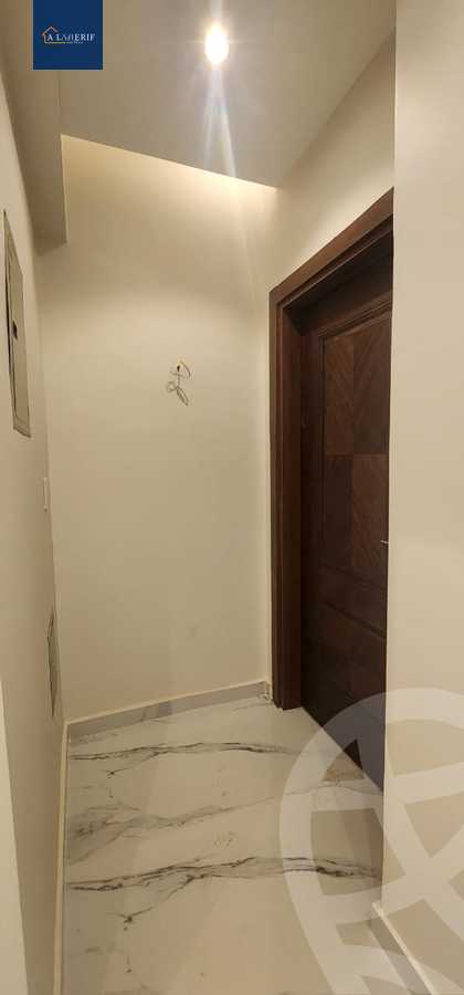 https://aqarmap.com.eg/ar/listing/6069405-for-sale-cairo-6th-of-october-compounds-family-land