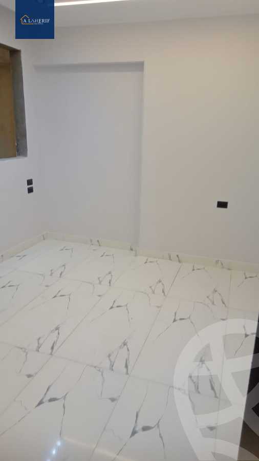 https://aqarmap.com.eg/en/listing/6086609-for-sale-cairo-6th-of-october-el-ahyaa-neighborhood-3rd-street-6