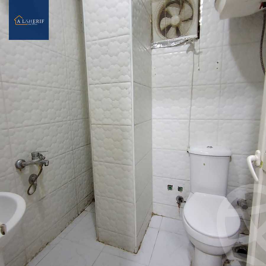 https://aqarmap.com.eg/en/listing/6100346-for-rent-cairo-6th-of-october-el-ahyaa-neighborhood-1st-rich-bake-st
