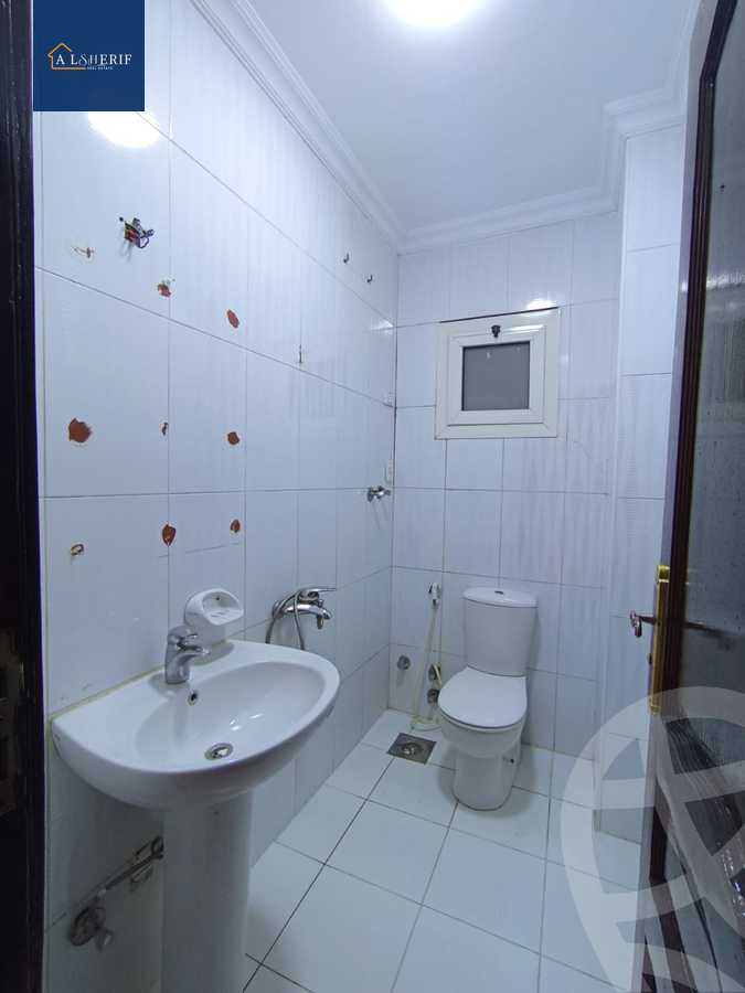https://aqarmap.com.eg/en/listing/6108539-for-rent-cairo-6th-of-october-el-ahyaa-neighborhood-1st-rich-bake-st