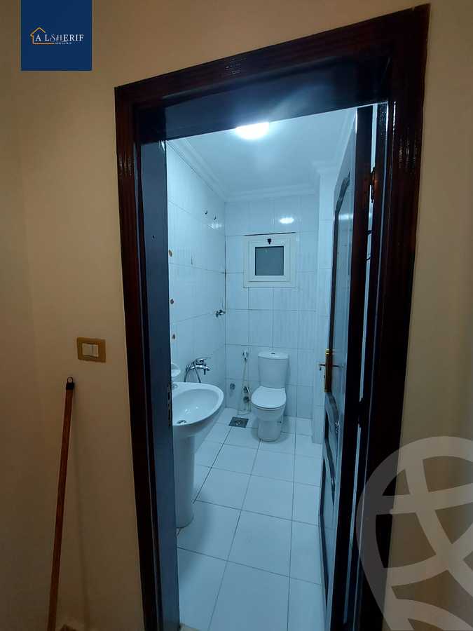 https://aqarmap.com.eg/en/listing/6108539-for-rent-cairo-6th-of-october-el-ahyaa-neighborhood-1st-rich-bake-st