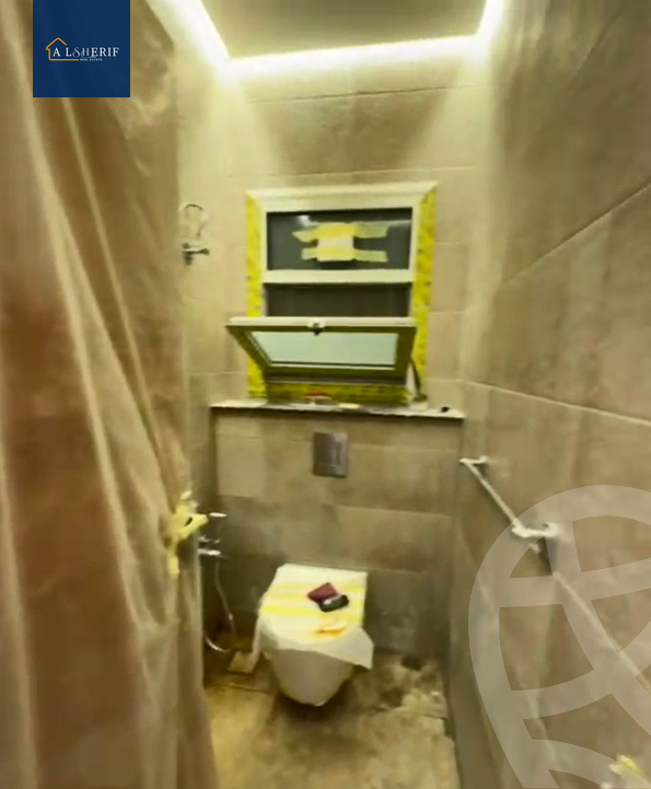 https://aqarmap.com.eg/ar/listing/6150687-for-sale-cairo-6th-of-october-featured-neighborhood-first-touristic-village-el-shaheed-mohammed-abdul-latif-alshimi-st