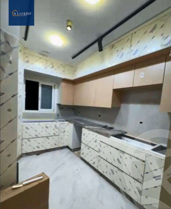 https://aqarmap.com.eg/ar/listing/6150687-for-sale-cairo-6th-of-october-featured-neighborhood-first-touristic-village-el-shaheed-mohammed-abdul-latif-alshimi-st