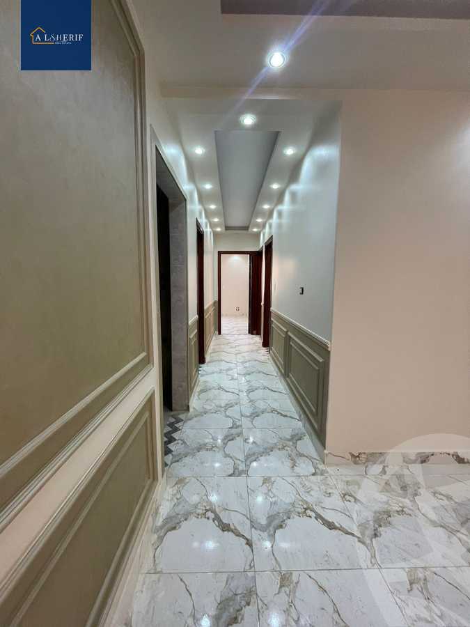 https://aqarmap.com.eg/ar/listing/6159786-for-sale-cairo-6th-of-october-el-ahyaa-neighborhood-5th-street-2