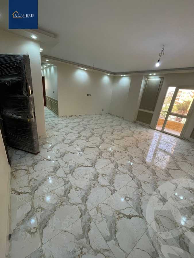 https://aqarmap.com.eg/ar/listing/6159786-for-sale-cairo-6th-of-october-el-ahyaa-neighborhood-5th-street-2