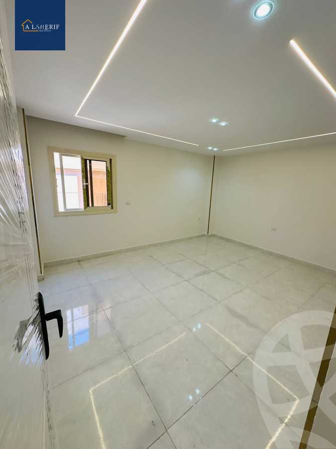 https://aqarmap.com.eg/en/listing/6183558-for-sale-cairo-6th-of-october-el-ahyaa-neighborhood-2nd-divided-from-al-kafrawei-st