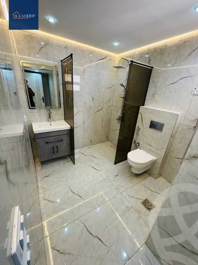 https://aqarmap.com.eg/en/listing/6183558-for-sale-cairo-6th-of-october-el-ahyaa-neighborhood-2nd-divided-from-al-kafrawei-st