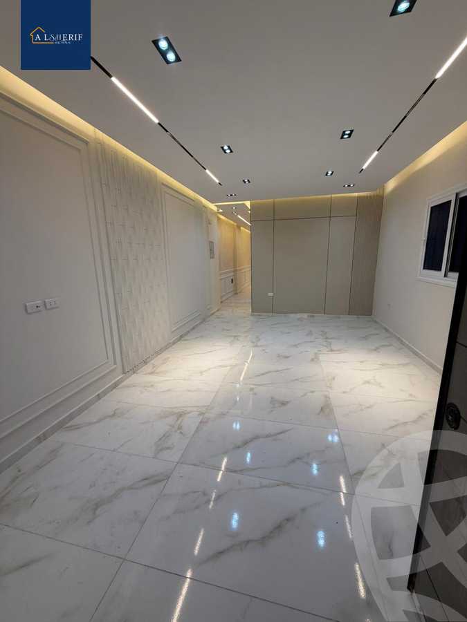 https://aqarmap.com.eg/en/listing/6205762-for-sale-cairo-6th-of-october-el-ahyaa-neighborhood-2nd-divided-from-al-kafrawei-st