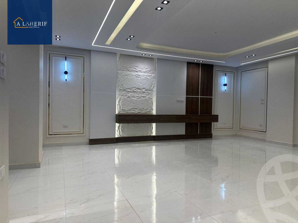 https://aqarmap.com.eg/ar/listing/6240001-for-sale-cairo-6th-of-october-el-ahyaa-neighborhood-1st-eighth-neighborhood