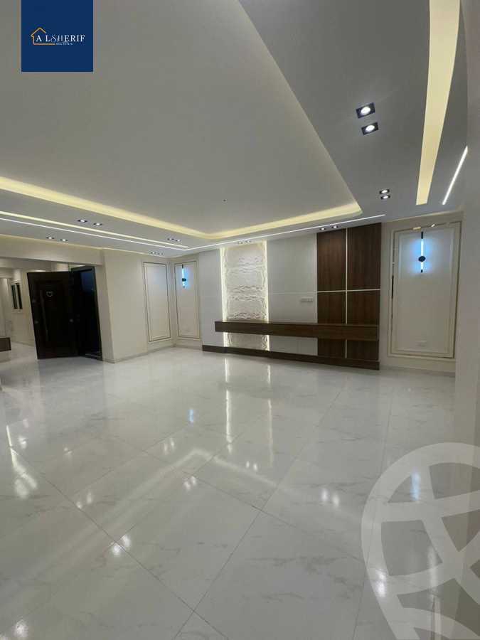 https://aqarmap.com.eg/ar/listing/6240001-for-sale-cairo-6th-of-october-el-ahyaa-neighborhood-1st-eighth-neighborhood