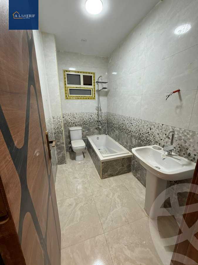https://aqarmap.com.eg/en/listing/6286492-for-sale-cairo-6th-of-october-el-ahyaa-neighborhood-2nd-divided-from-al-kafrawei-st