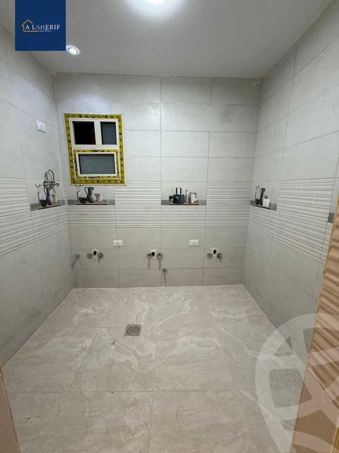 https://aqarmap.com.eg/en/listing/6286492-for-sale-cairo-6th-of-october-el-ahyaa-neighborhood-2nd-divided-from-al-kafrawei-st
