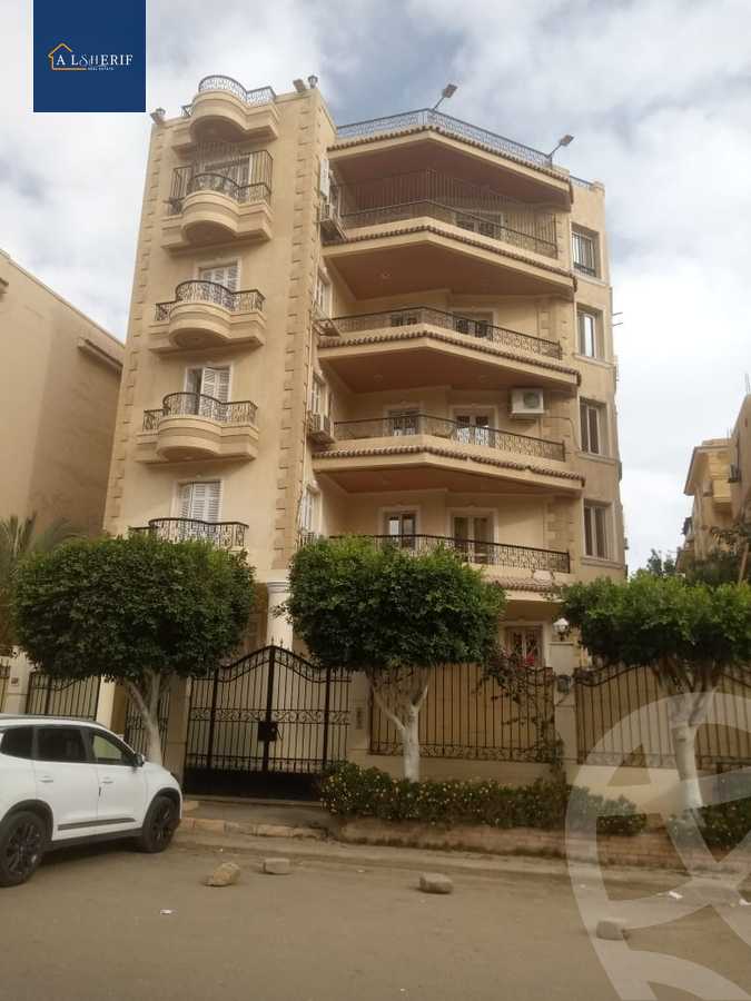 https://aqarmap.com.eg/ar/listing/6286860-for-sale-cairo-6th-of-october-el-ahyaa-neighborhood-1st-al-maahad
