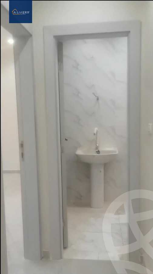 https://aqarmap.com.eg/en/listing/6289005-for-rent-cairo-6th-of-october-el-ahyaa-neighborhood-2nd-divided-from-al-kafrawei-st