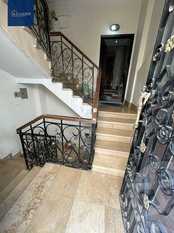 https://aqarmap.com.eg/ar/listing/6289114-for-sale-cairo-6th-of-october-el-ahyaa-neighborhood-7th-mecca-el-mokarrama-st
