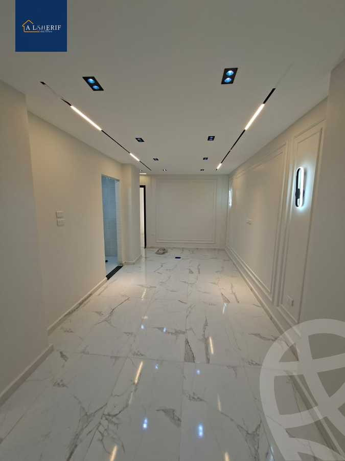 https://aqarmap.com.eg/en/listing/6300914-for-sale-cairo-6th-of-october-el-ahyaa-neighborhood-2nd-divided-from-al-kafrawei-st