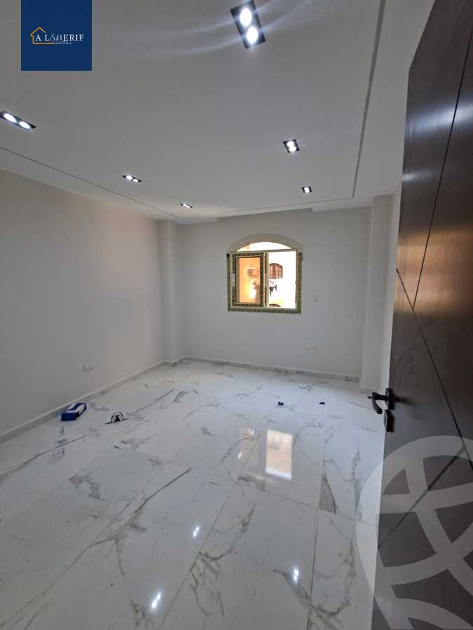 https://aqarmap.com.eg/en/listing/6300914-for-sale-cairo-6th-of-october-el-ahyaa-neighborhood-2nd-divided-from-al-kafrawei-st