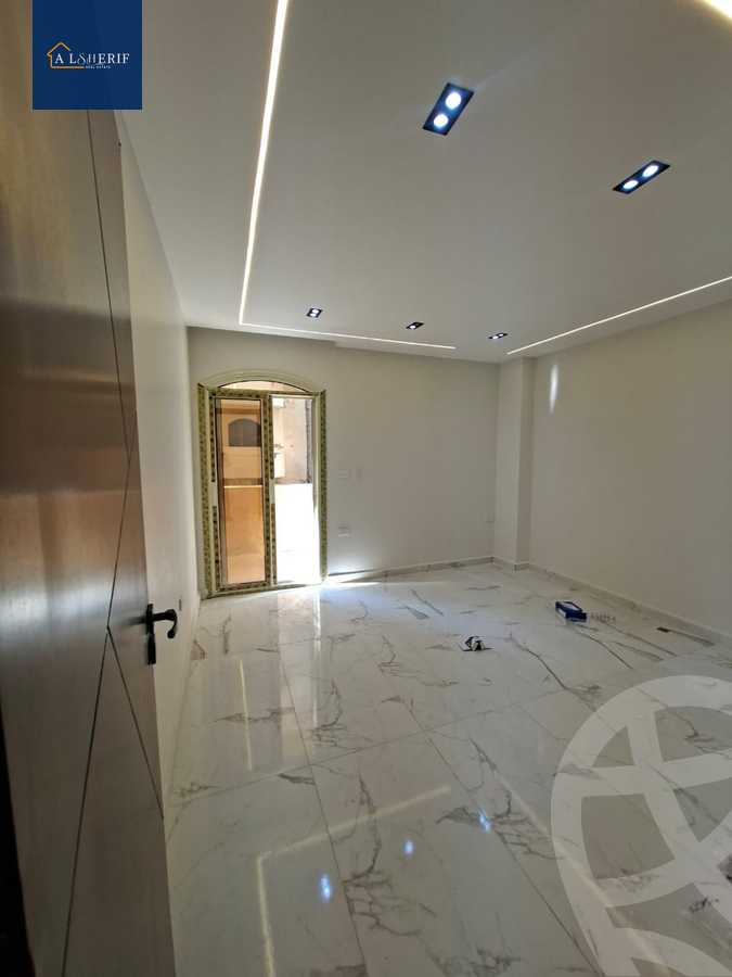 https://aqarmap.com.eg/en/listing/6300914-for-sale-cairo-6th-of-october-el-ahyaa-neighborhood-2nd-divided-from-al-kafrawei-st