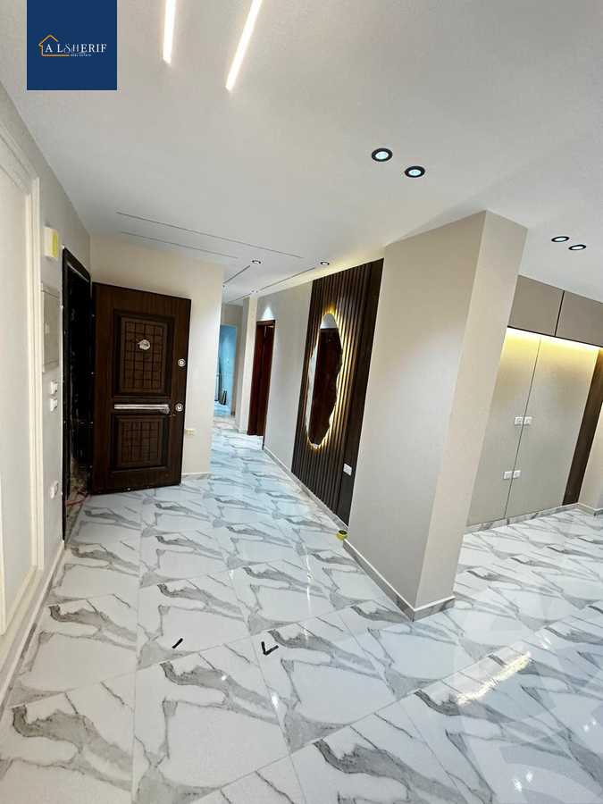 https://aqarmap.com.eg/en/listing/6301083-for-sale-cairo-6th-of-october-el-ahyaa-neighborhood-2nd-divided-from-al-kafrawei-st