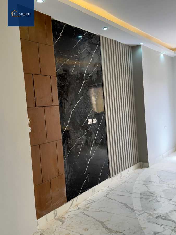 https://aqarmap.com.eg/ar/listing/6301175-for-sale-cairo-6th-of-october-el-ahyaa-neighborhood-5th-street-2