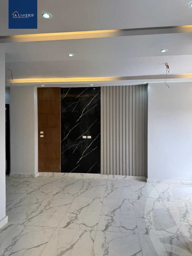 https://aqarmap.com.eg/ar/listing/6301175-for-sale-cairo-6th-of-october-el-ahyaa-neighborhood-5th-street-2