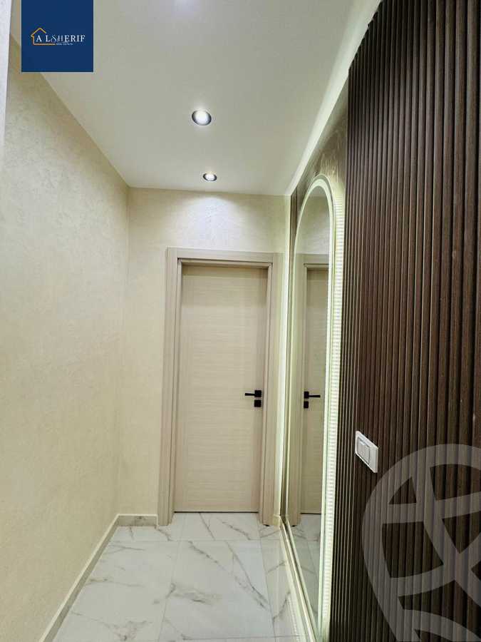 https://aqarmap.com.eg/ar/listing/6301194-for-sale-cairo-6th-of-october-el-ahyaa-neighborhood-3rd-al-hay-al-thalith-st