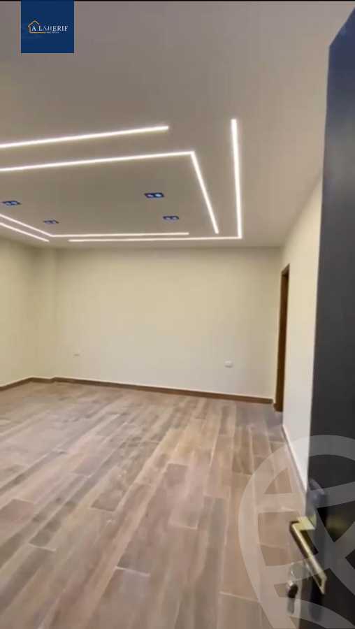 https://aqarmap.com.eg/ar/listing/6303034-for-sale-cairo-6th-of-october-el-ahyaa-neighborhood-5th-street-2