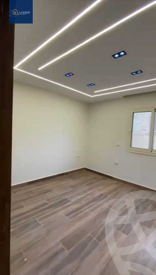 https://aqarmap.com.eg/ar/listing/6303034-for-sale-cairo-6th-of-october-el-ahyaa-neighborhood-5th-street-2