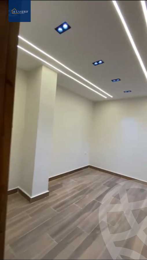 https://aqarmap.com.eg/ar/listing/6303034-for-sale-cairo-6th-of-october-el-ahyaa-neighborhood-5th-street-2