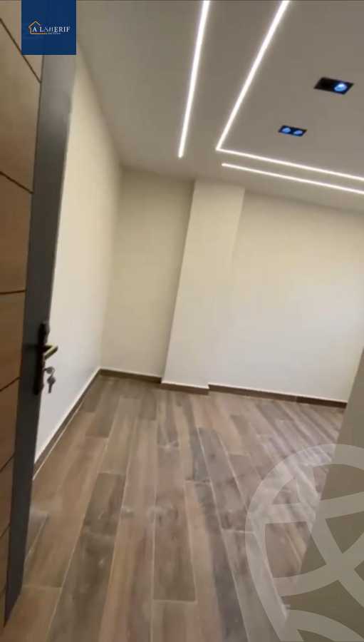 https://aqarmap.com.eg/ar/listing/6303034-for-sale-cairo-6th-of-october-el-ahyaa-neighborhood-5th-street-2