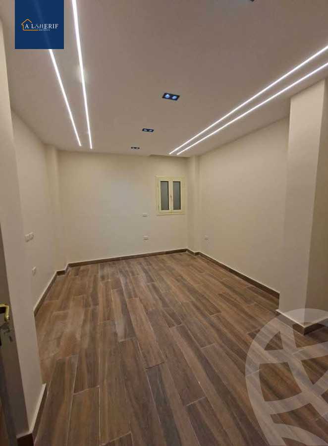 https://aqarmap.com.eg/ar/listing/6306405-for-sale-cairo-6th-of-october-el-ahyaa-neighborhood-5th-street-2