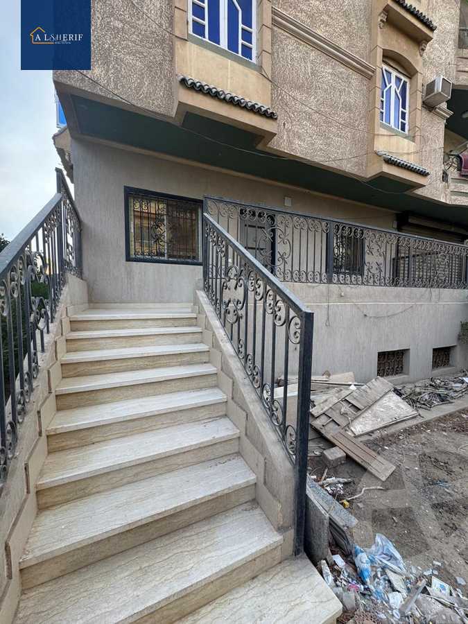 https://aqarmap.com.eg/en/listing/6321531-for-sale-cairo-6th-of-october-el-ahyaa-neighborhood-5th-no-3-st