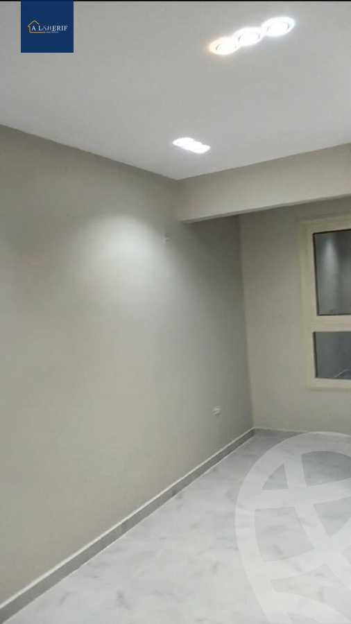 https://aqarmap.com.eg/en/listing/6331940-for-sale-cairo-6th-of-october-el-ahyaa-neighborhood-3rd-al-hay-al-thalith-st