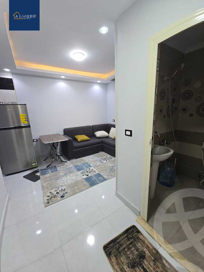 https://aqarmap.com.eg/ar/listing/6350934-for-rent-cairo-6th-of-october-el-ahyaa-neighborhood-1st-eighth-neighborhood