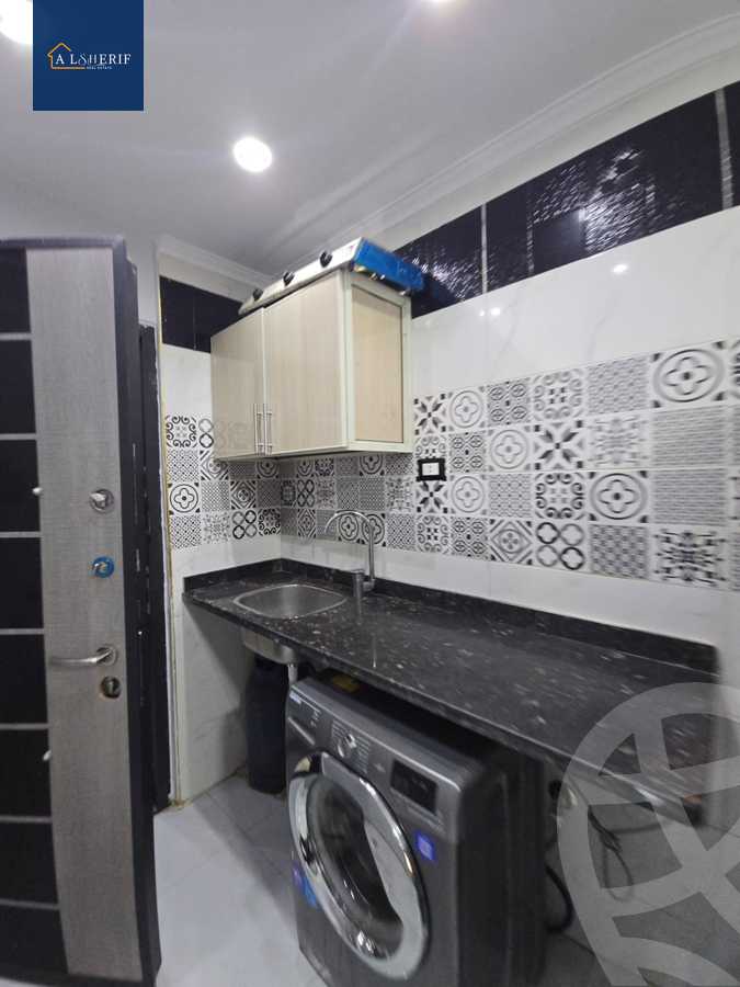 https://aqarmap.com.eg/ar/listing/6350934-for-rent-cairo-6th-of-october-el-ahyaa-neighborhood-1st-eighth-neighborhood