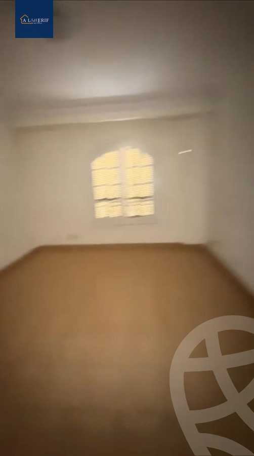 https://aqarmap.com.eg/ar/listing/6359291-for-sale-cairo-6th-of-october-el-ahyaa-neighborhood-1st-al-maahad