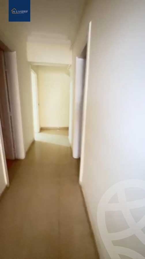https://aqarmap.com.eg/ar/listing/6359291-for-sale-cairo-6th-of-october-el-ahyaa-neighborhood-1st-al-maahad