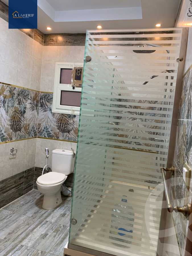 https://aqarmap.com.eg/ar/listing/6379692-for-sale-cairo-6th-of-october-el-ahyaa-neighborhood-2nd-divided-from-al-kafrawei-st