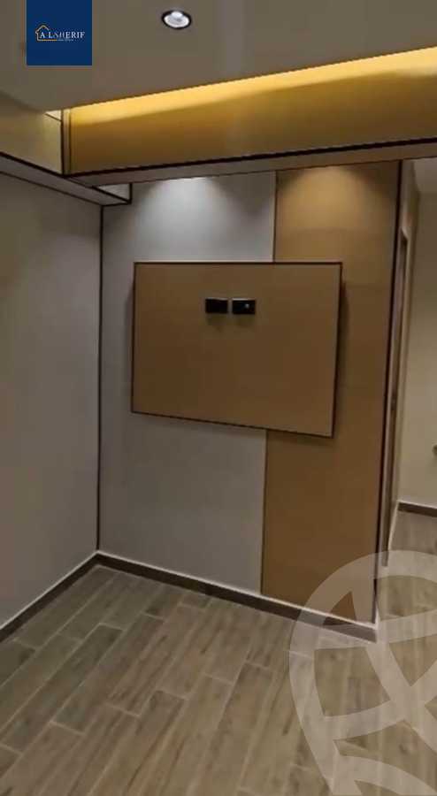 https://aqarmap.com.eg/ar/listing/6380032-for-sale-cairo-6th-of-october-el-ahyaa-neighborhood-1st-eighth-neighborhood