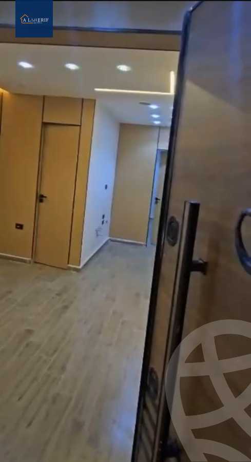 https://aqarmap.com.eg/ar/listing/6380032-for-sale-cairo-6th-of-october-el-ahyaa-neighborhood-1st-eighth-neighborhood