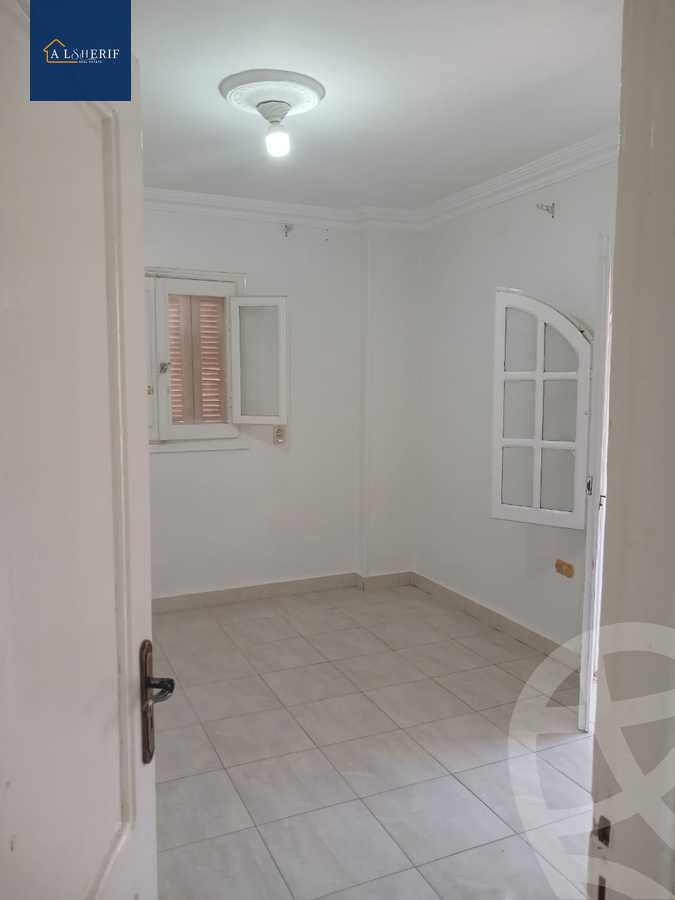 https://aqarmap.com.eg/ar/listing/6382927-for-rent-cairo-6th-of-october-el-ahyaa-neighborhood-1st-rich-bake-st