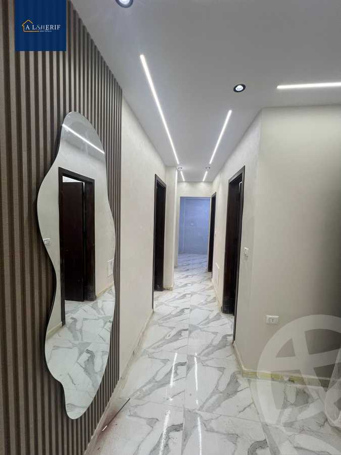 https://aqarmap.com.eg/ar/listing/6383016-for-sale-cairo-6th-of-october-el-ahyaa-neighborhood-2nd-divided-from-al-kafrawei-st