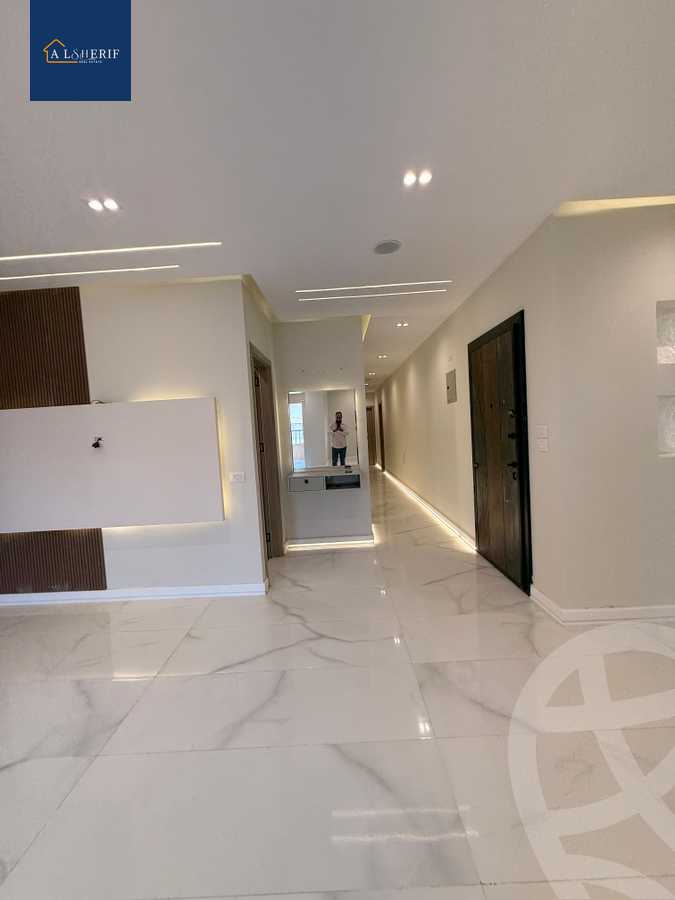 https://aqarmap.com.eg/ar/listing/6418924-for-sale-cairo-6th-of-october-el-ahyaa-neighborhood-8th-street-11