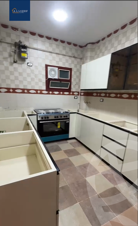 https://aqarmap.com.eg/ar/listing/6419019-for-rent-cairo-6th-of-october-el-ahyaa-neighborhood-1st-rich-bake-st