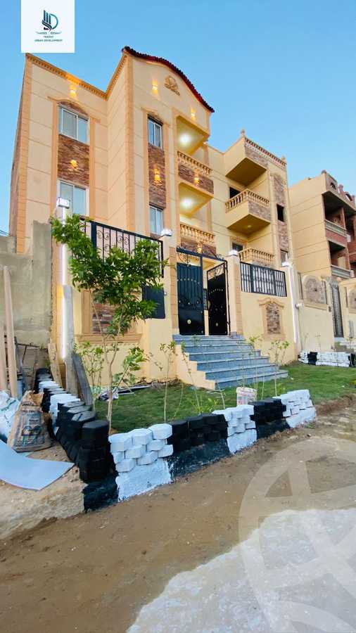 https://aqarmap.com.eg/en/listing/6206515-for-sale-cairo-6th-of-october-hadaeq-october-ebni-betak-7-mohammed-hamdan-st