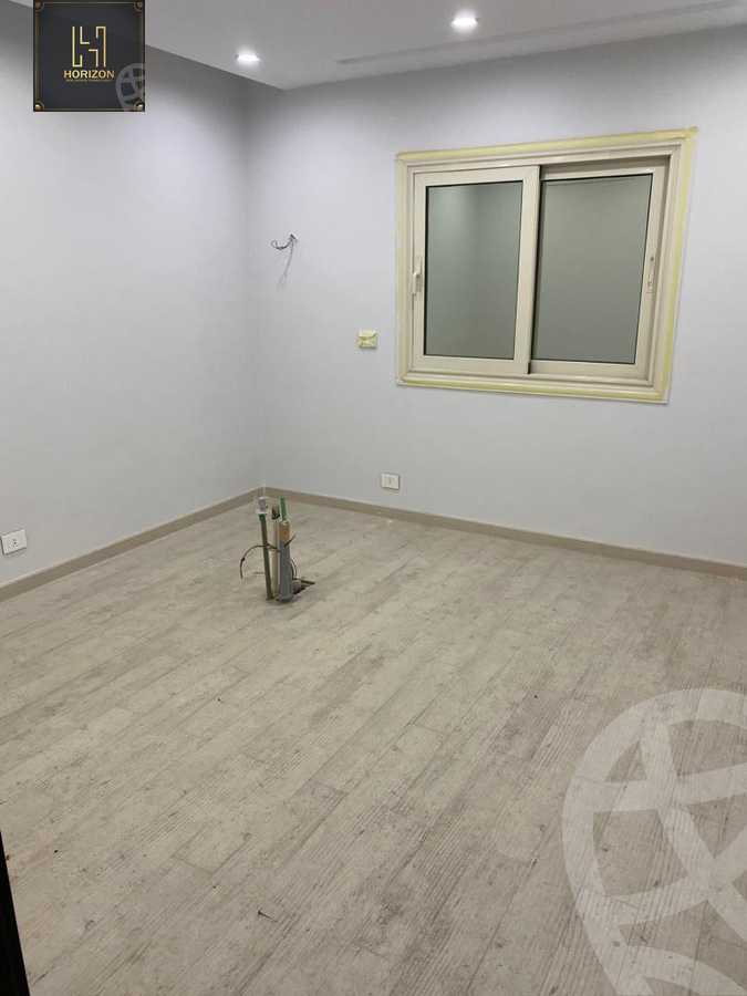 https://aqarmap.com.eg/ar/listing/5604774-for-rent-cairo-new-cairo-compounds-tryfywm-byzns-kwmblks-nm-llttwyr