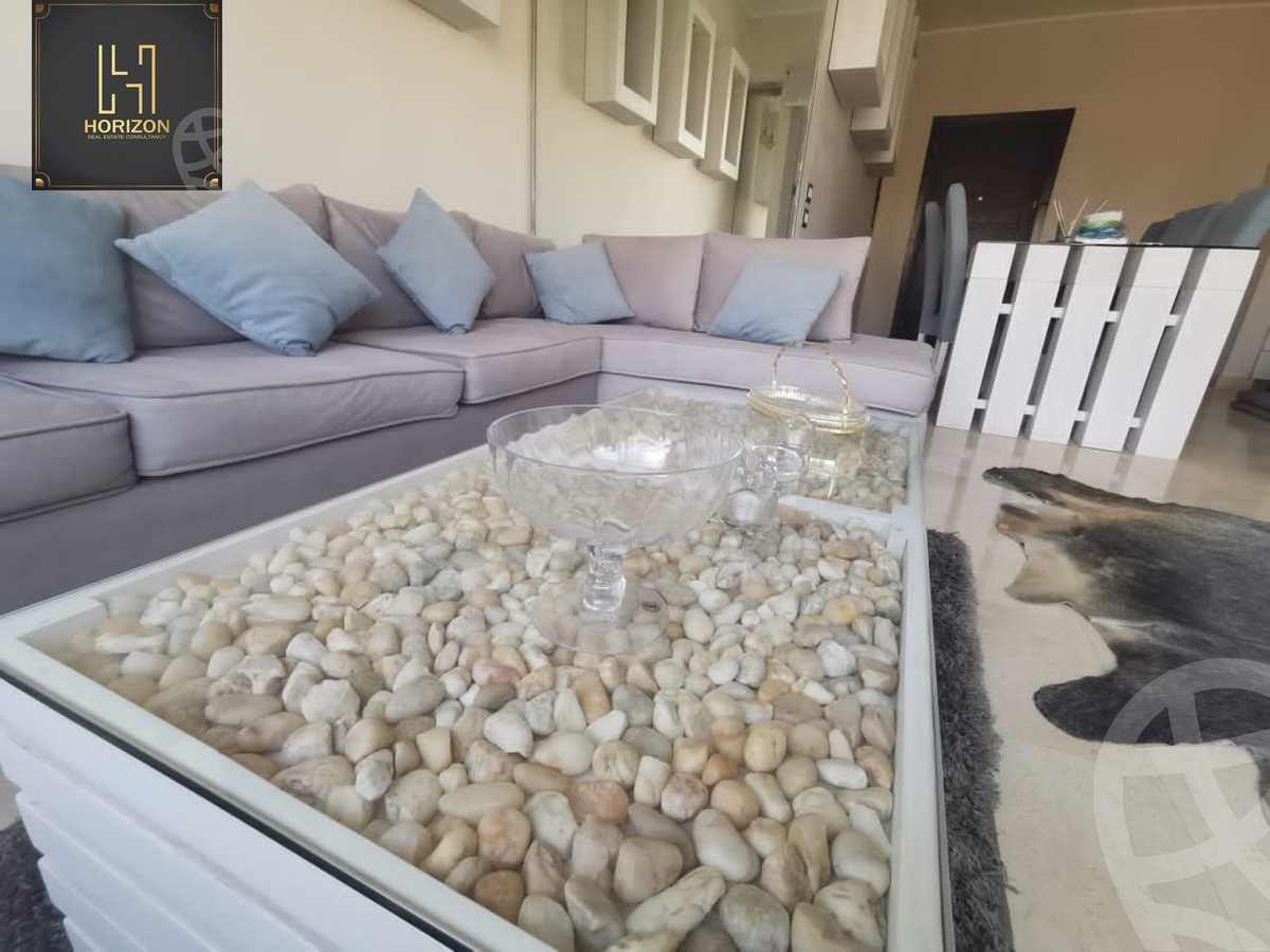 https://aqarmap.com.eg/ar/listing/6184242-for-rent-cairo-new-cairo-compounds-kmbwnd-fyldj-jyt-blm-hylz