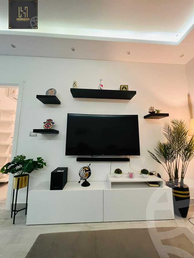 https://aqarmap.com.eg/en/listing/6184293-for-rent-cairo-new-cairo-compounds-hyde-park-centre-ville-hyde-park